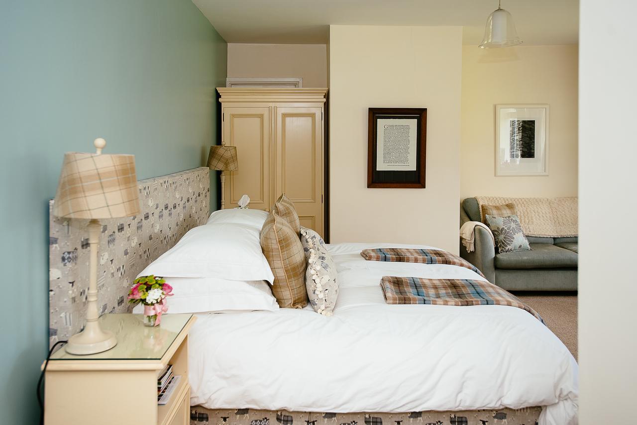 Bed and Breakfast Pickersgill Manor Farm Silsden Экстерьер фото